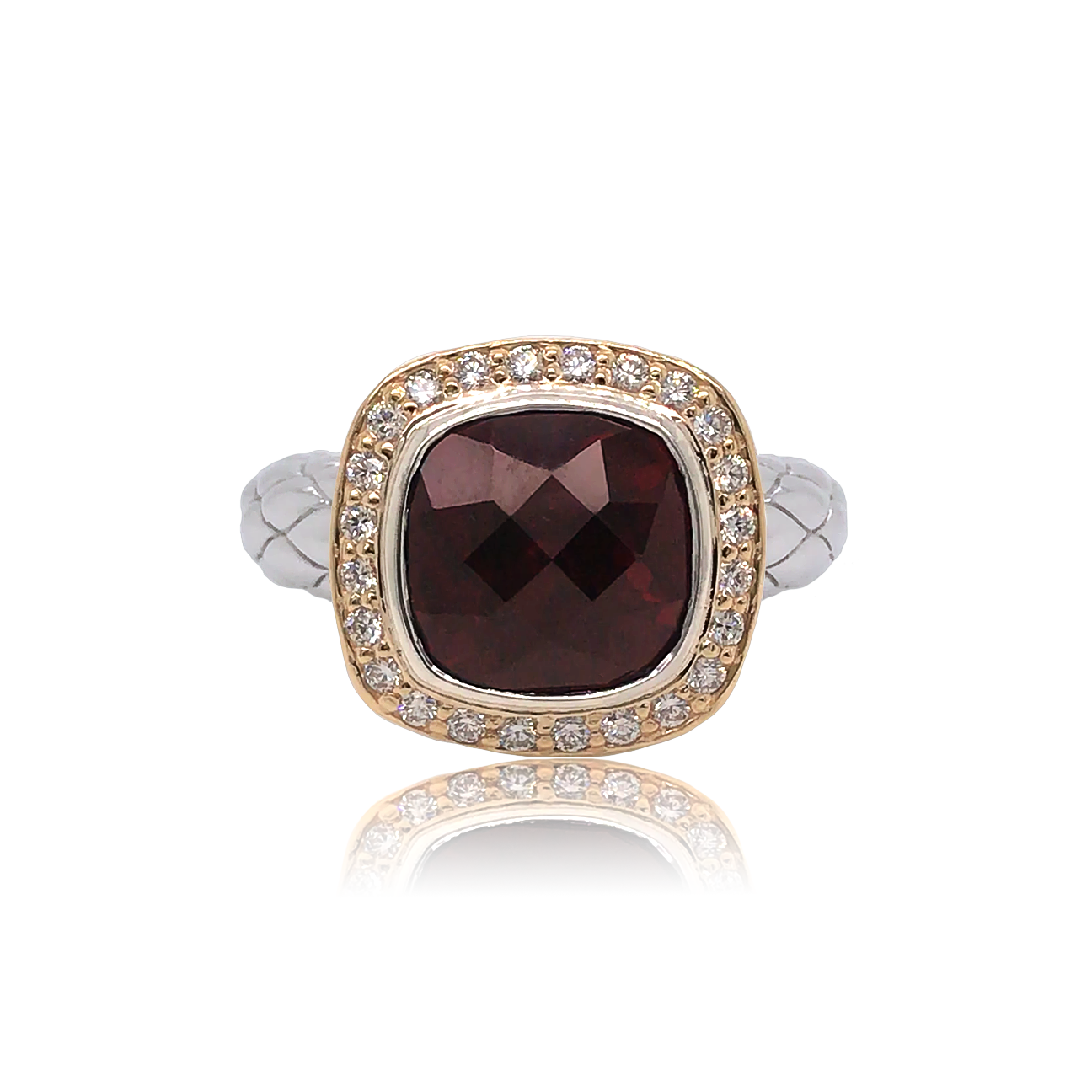 Timeless Ring with 18k Gold & Diamonds | Garnet